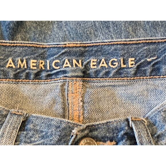 American Eagle Jeans Women Size 4R 30x27 Relaxed Mom Jeans Distressed Med Wash - Picture 9 of 11